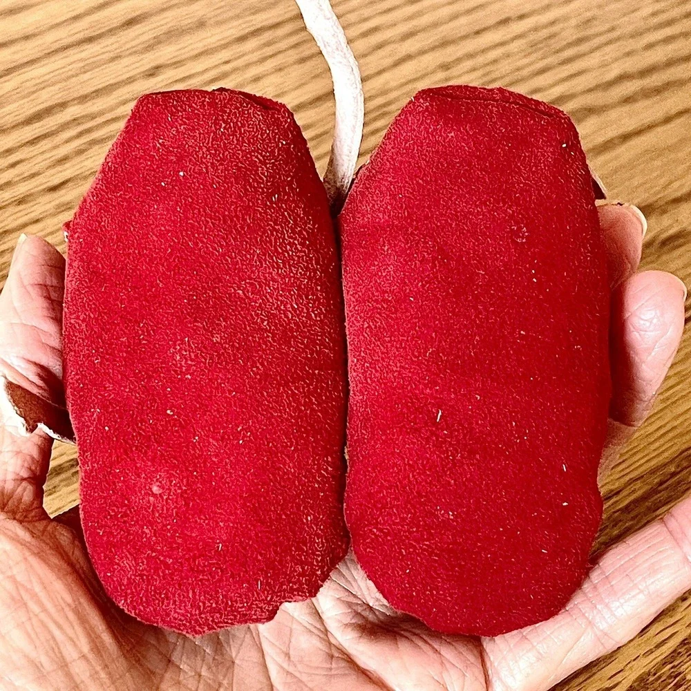 VTG Navajo Baby Booties Moccasins 50s Deer Skin Leather Sz 0 Beaded Red Handmade